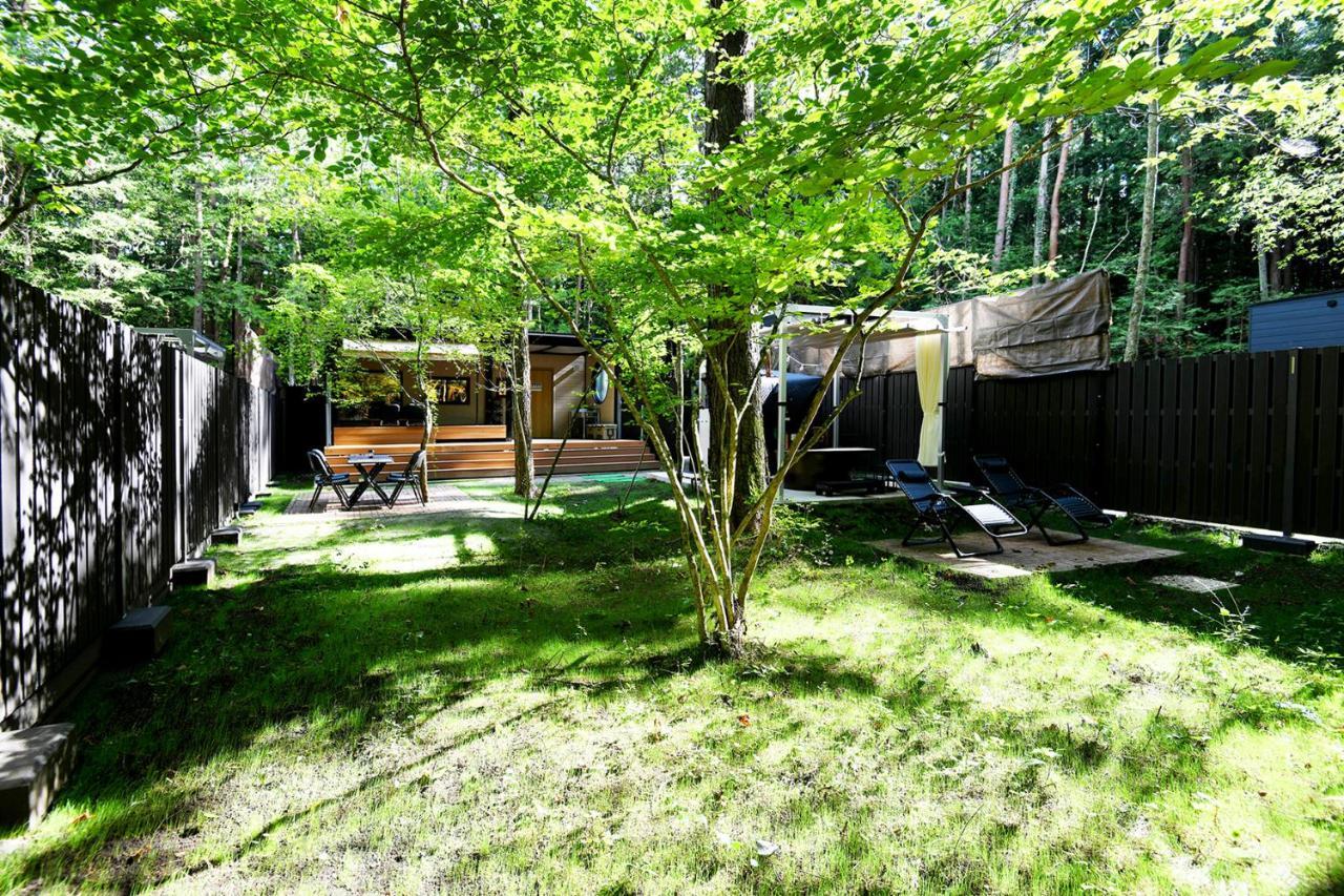 Fuji Fumoto Forest Hotspring ふもとの森温泉 Фуджикавагучико Екстериор снимка