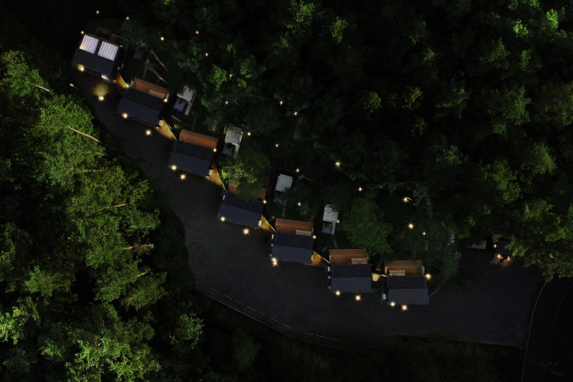 Fuji Fumoto Forest Hotspring ふもとの森温泉 Фуджикавагучико Екстериор снимка